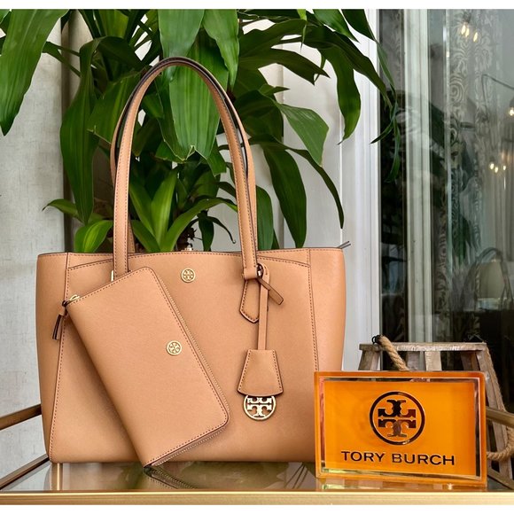 Tory Burch Handbags - ♦️♦️  TORY BURCH AUTHENTIC TAN LEATHER WALKER TOTE AND WALLET SET ♦️♦️